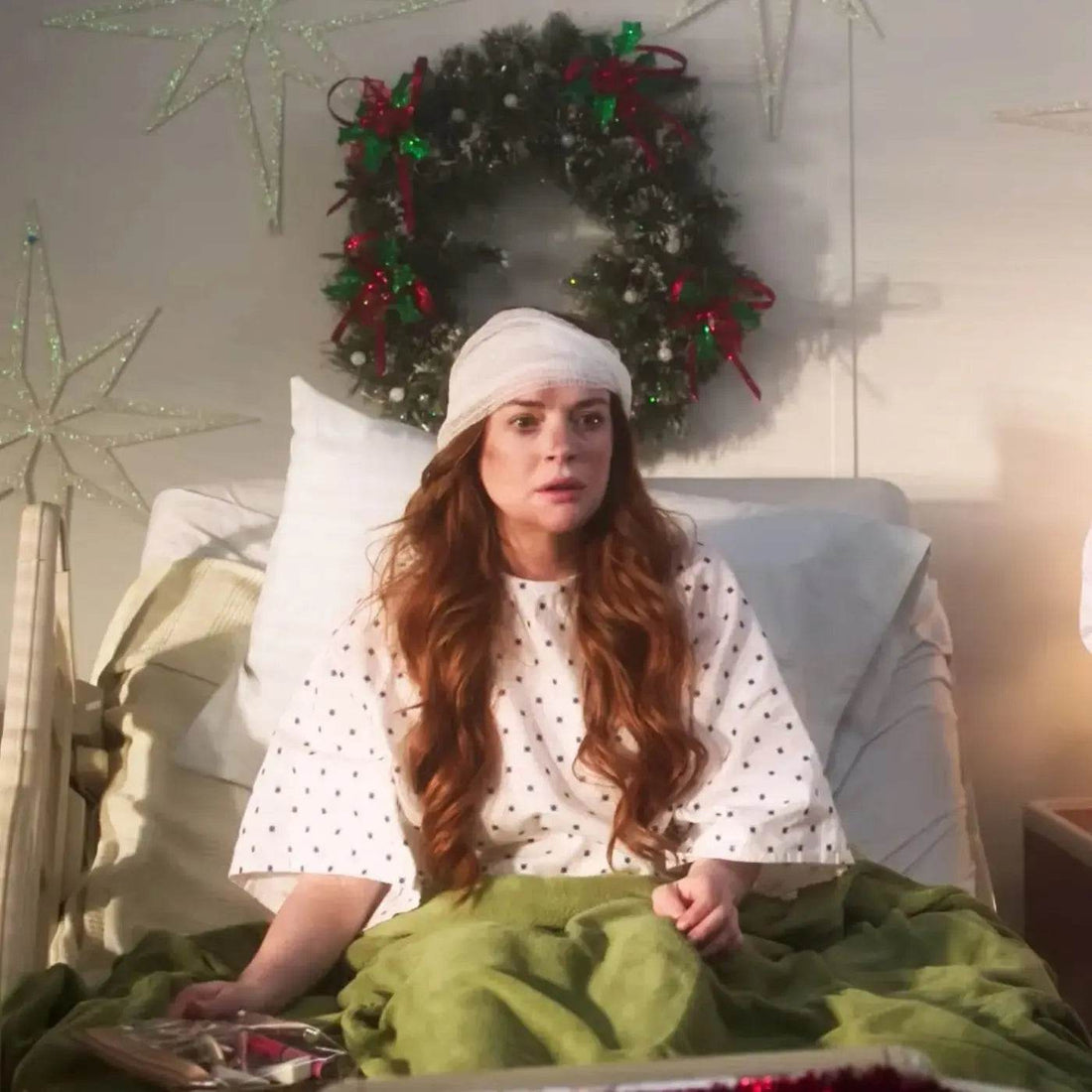 Lindsay Lohan's Christmas Movie is a TOTAL FAILURE (Falling for Christmas) - Nick DiRamio
