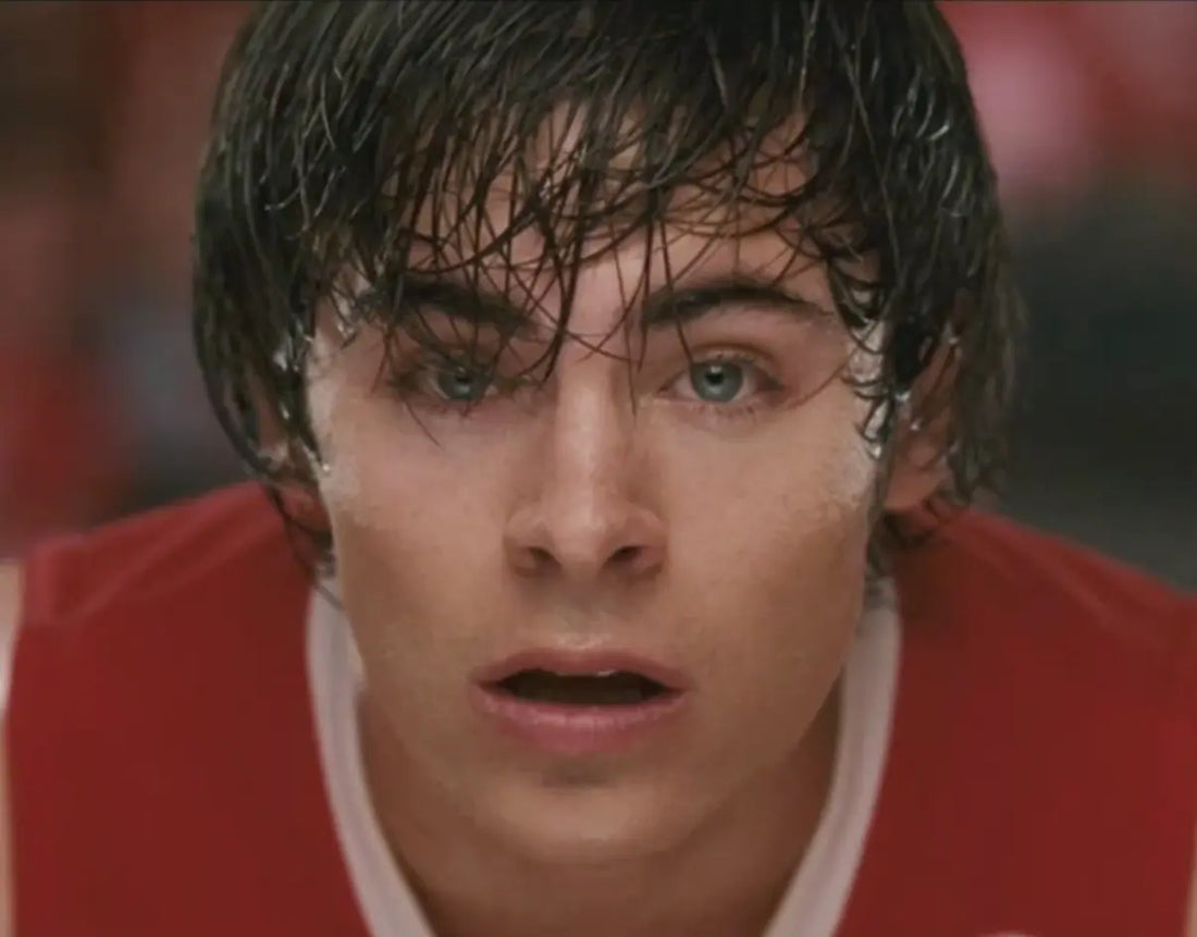 High School Musical 3: Senior Year Review - A disapointing ending.