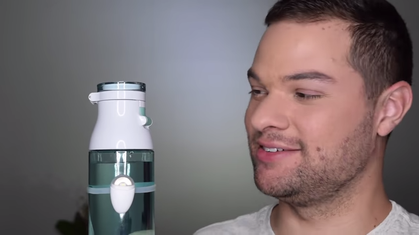 Ulla Hydration Reminder Review - Smart Water Bottle Gadget